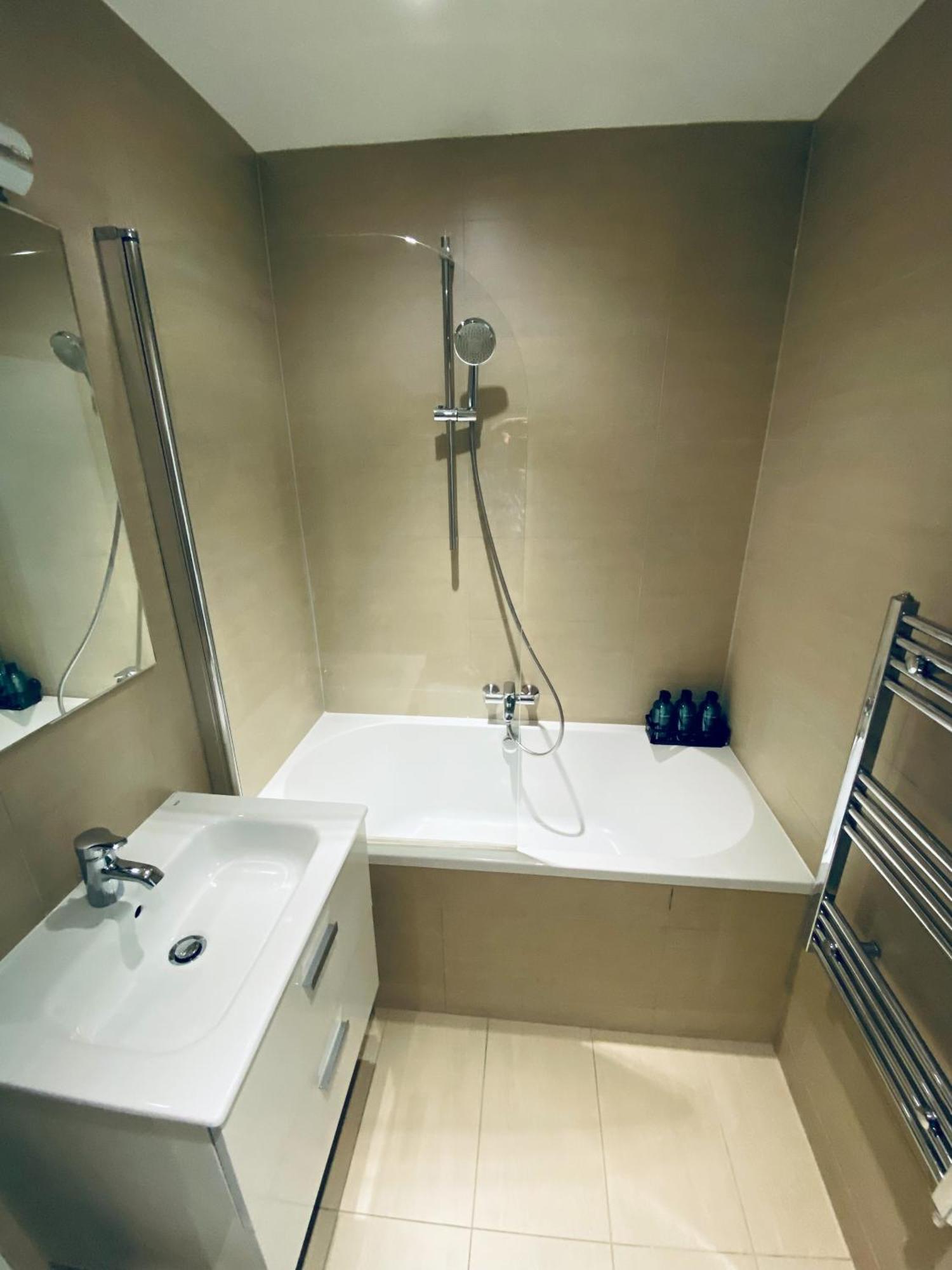 2 Bedroom Flat - 2 Bath - 15 Min Camden Town London Kültér fotó